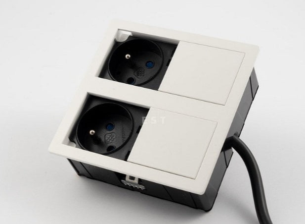 ASA 06015E00015 Vestavná zásuvková jednotka VERSAHIT DUAL 1x230V, 1x USB 5V (A+A), bílá RAL9003 ASA 06015E00015 Vestavná zásuvková jednotka VERSAHIT DUAL 1x230V, 1x USB 5V (A+A), bílá RAL9003
